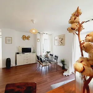 Sejour Cosy Pres De Paris T3 Cuisine Ouverte Et Bar Ris-Orangis